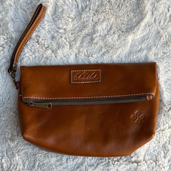 Patricia Nash Valerie fold over wristlet leather bag